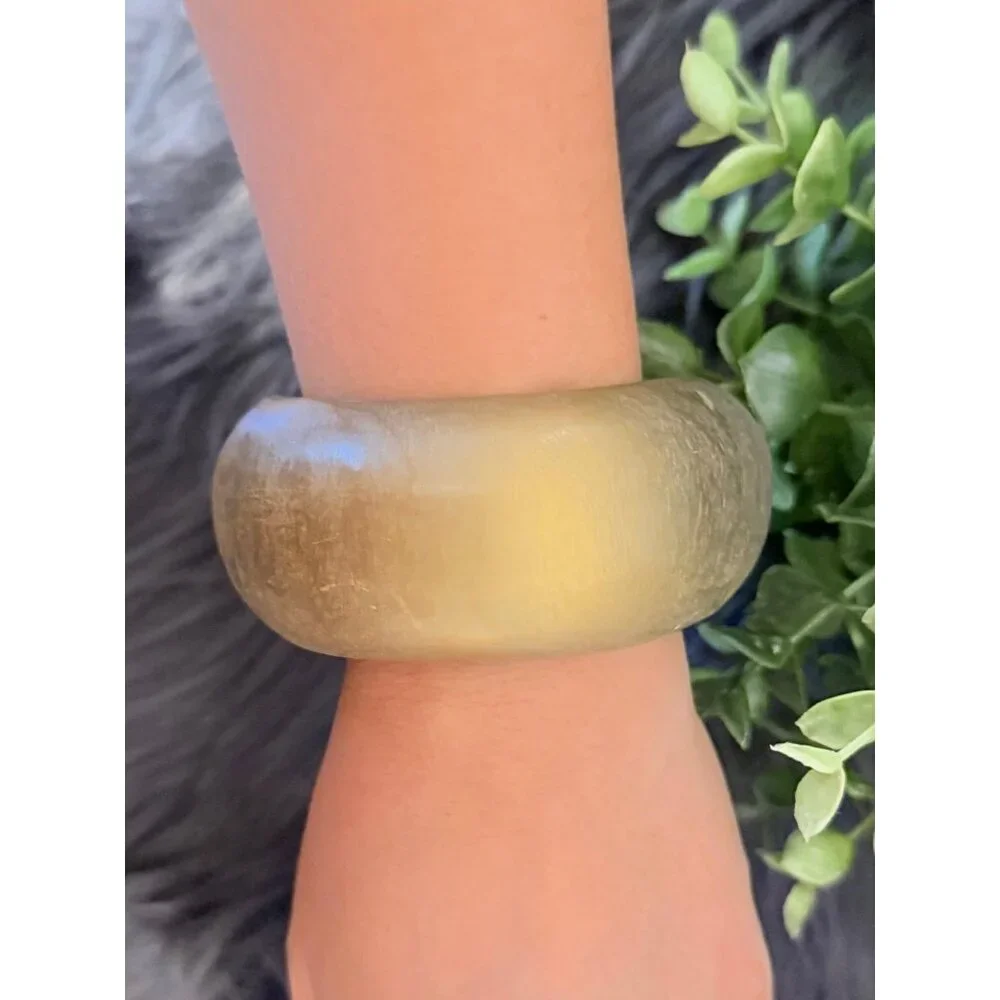 Bulky‎ Yellow Bangle